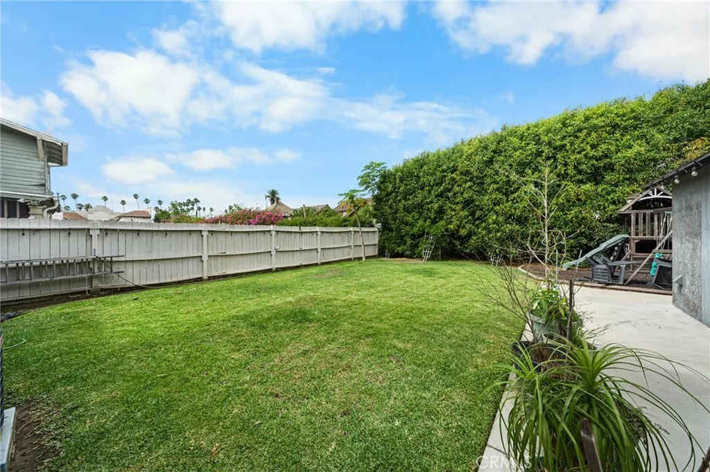 2251 Cambridge St., Los Angeles, California 90006 home-pic-26